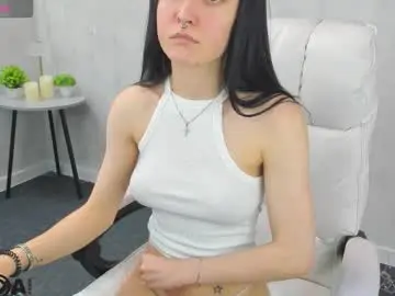 Chaturbate Live Sex Cam of kessi_millis