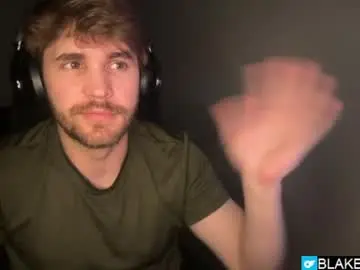 Chaturbate Live Sex Cam of blakemiles2