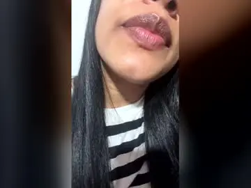 Chaturbate Live Sex Cam of briannacute