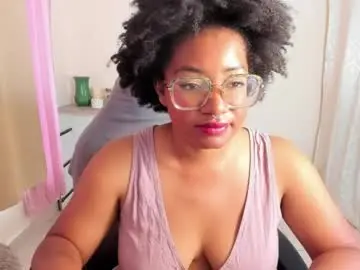 Chaturbate Live Sex Cam of romantic_stargirl