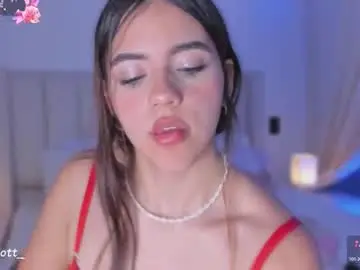 Chaturbate Watch Live Sex Cams of sofiscott_