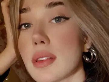 Cherry Sex Cam of cindyflower