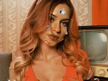 Cherry Best Webcam of sarahdrew