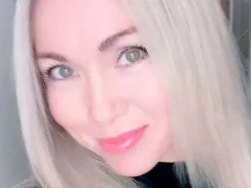 Cherry Best live sex cam show of elisagirl
