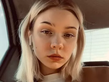 Cherry Live Sex Cam of julietadair