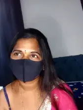 Dscgirls Adult Video Chat of indianhothyd