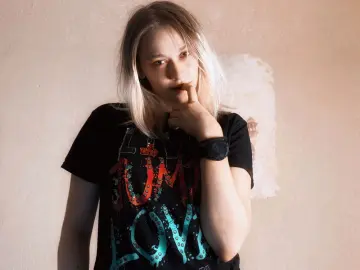 Imlive Live Porn of CoralineJons