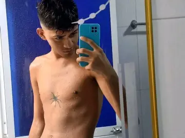 Imlive Nude Webcam of BabyBluex19