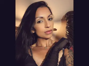 Imlive Live Sex Cam of RavenRyan