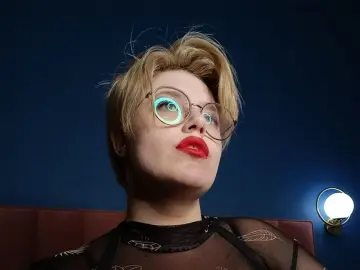 Imlive Adult Webcam of Dominique_Sweetie