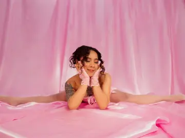 Imlive Free Porn Cam of KarenMorgan