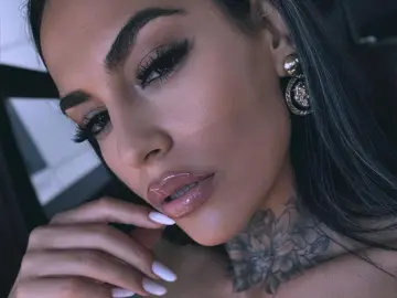 Imlive Adult Video Chat of HottyNicole