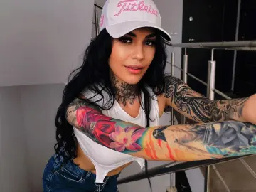 Imlive Live Porn of HottyNicole