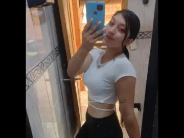 Imlive Nude Webcam of RosaAura69
