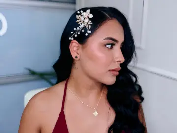 Imlive Free Live Porn of EmmaLuuu