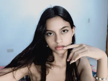 Imlive Free Porn Cam of Aura_Rose19