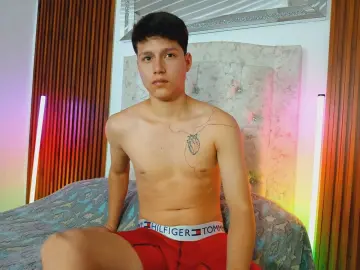 Imlive Nude Webcam of danielleon1