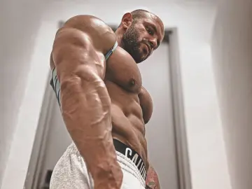 Imlive Sex Chat of Zian_God