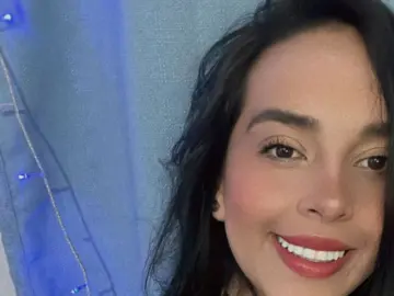 Imlive Free Porn Cam of Carolaine
