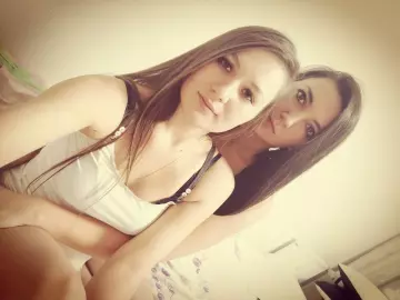 Imlive Free Porn Cam of AnnyAndAmmy22