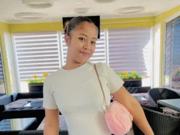 Imlive Free Live Porn of EmmaCard