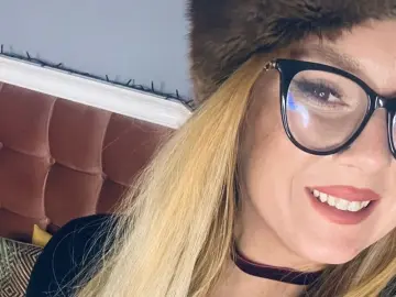 Imlive Free Live Porn of KittyHumpsX