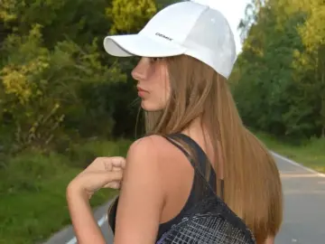 Imlive Live Porn of Cheryl_Backer