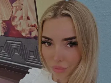 Imlive Private Sex Chat of KarolinaSakura2