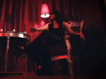 Imlive Nude Webcam of Izabel