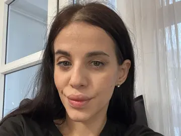 Imlive Adult Video Chat of MilaAloneshy