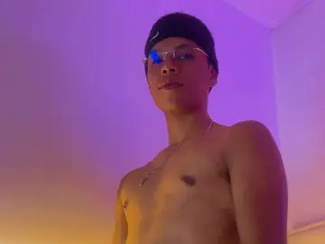 Imlive Free Porn Cam of JordanKiing69