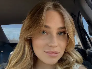 Imlive Live Sex Cam of Megan_Gonzalezz