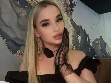 Imlive Live Porn of KiraKroxi