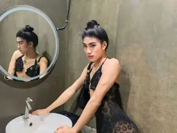 Imlive Sex Cam of SluttyWhoreJulli