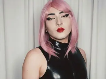 Imlive Free Live Porn of UrsulaManver1