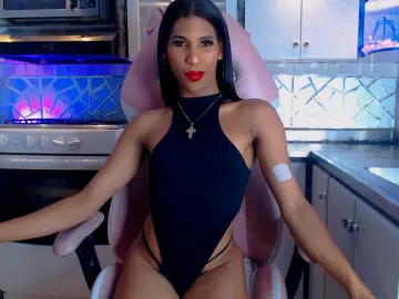 Imlive Best Webcam of QueenMiranda1