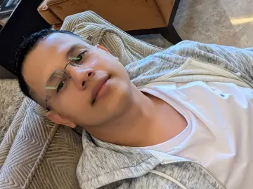 Imlive Free Porn Cam of BryanLyon