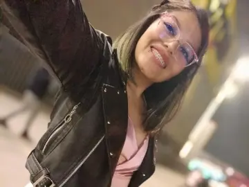 Imlive Free Live Porn of ValeryMoonsX