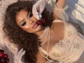 Livejasmin Free Porn Cam of CelineCherie