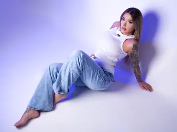 Livejasmin Sex Chat of JuliaNoir