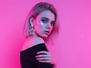 Livejasmin Live Sex of DaiseyNovotny