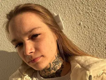 Livejasmin Live Porn of ClarethaSchanck