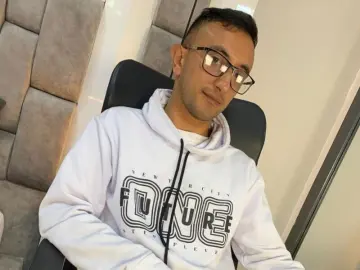 Livejasmin Free Porn Cam of AdamHuntter