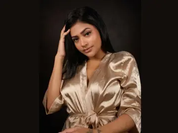 Livejasmin Live Porn of SaraLuvana