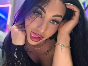 Myfreecams Free Porn Cam of CandyEyesXXX