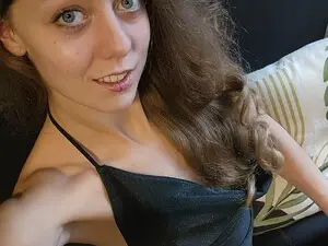 Myfreecams Watch Live Sex Cams of Eveline_Kitty