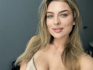 Myfreecams Live Sex of SindiMoon