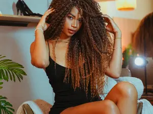 Myfreecams Sex Cam of Nayah_