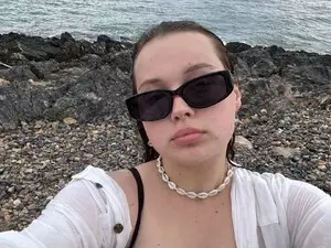 Myfreecams Adult Webcams of Cut1e_cutie1