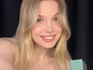 Myfreecams Live Porn of Effie_Cute